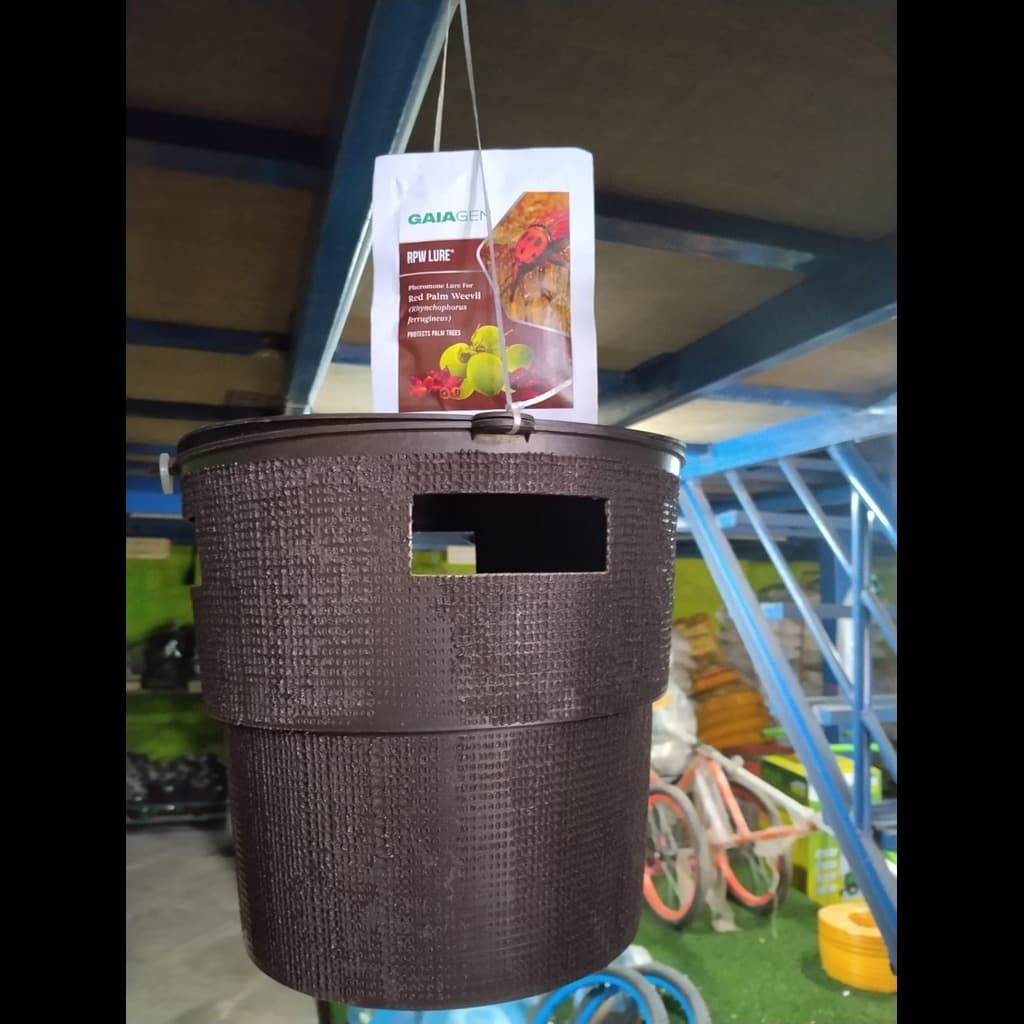 Red Palm Weevil Bucket Trap and Pheromone Lure - Insect Aggregation Lure